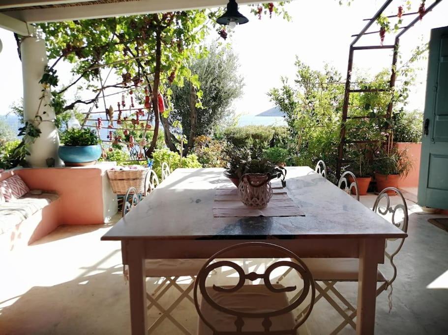 Willa Casa Dei Melograni At Vourlidia Leros Vromolithos Zewnętrze zdjęcie
